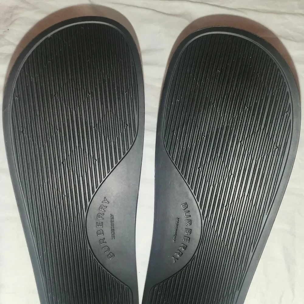 Burberry Men's Black Slides